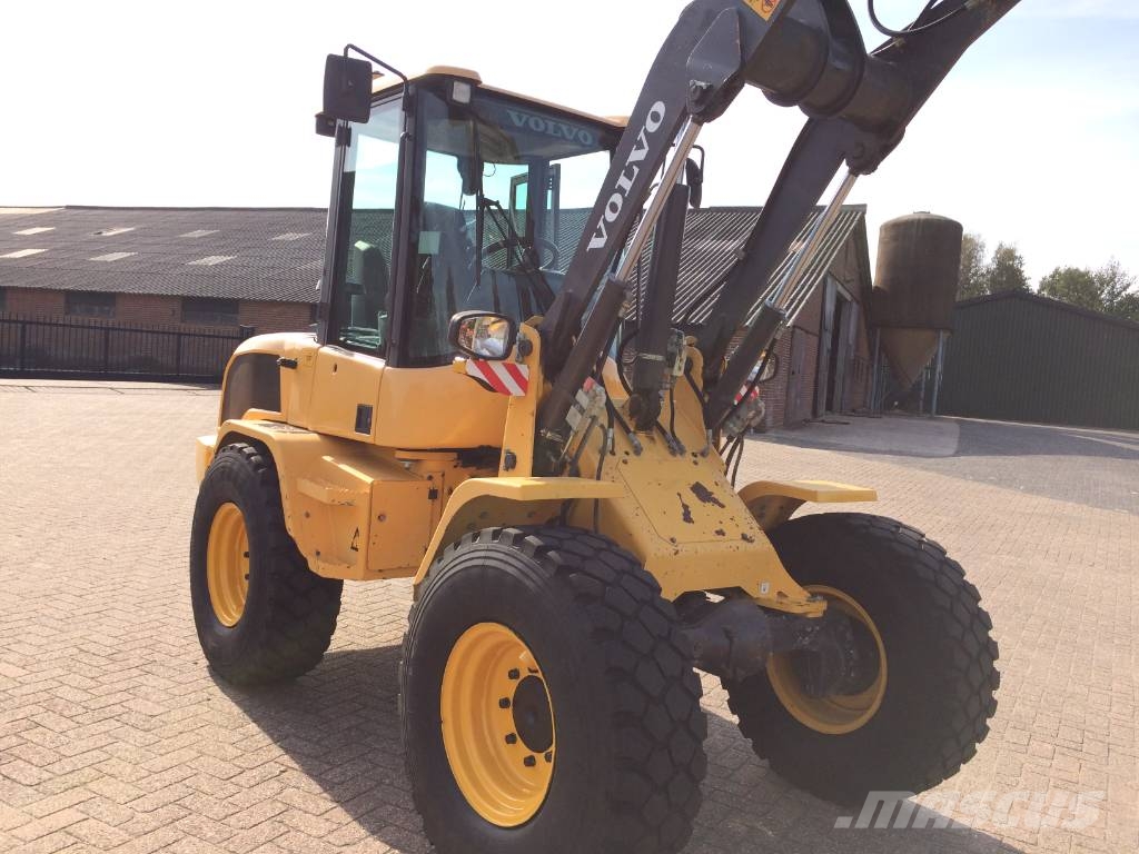 Volvo L 30 G Wielladers