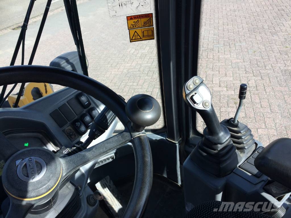 Volvo L 30 G Wielladers