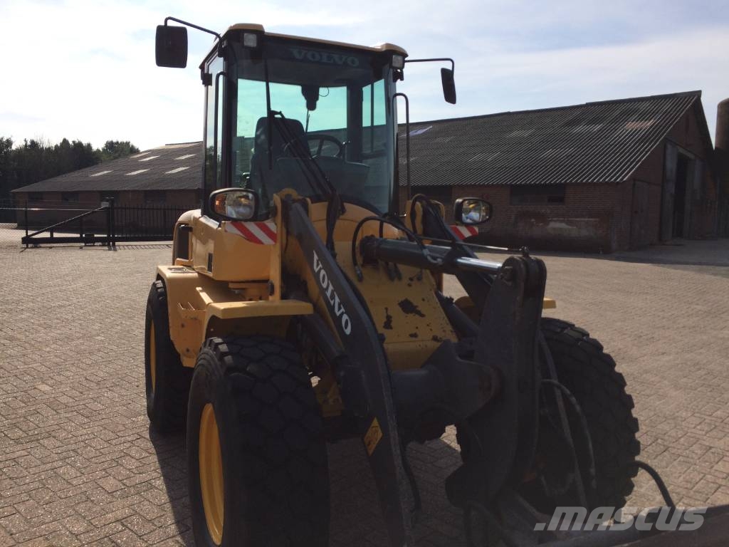 Volvo L 30 G Wielladers