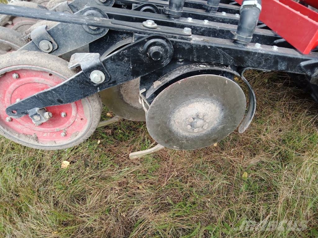 Horsch Pronto 4 DC PFF kiinteä مثاقيب