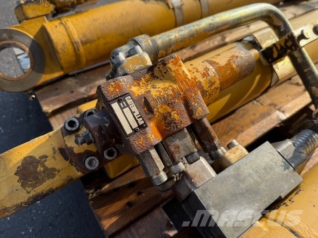 CAT 315 HYDRAULIC CYLINDER COMPLET 油圧機