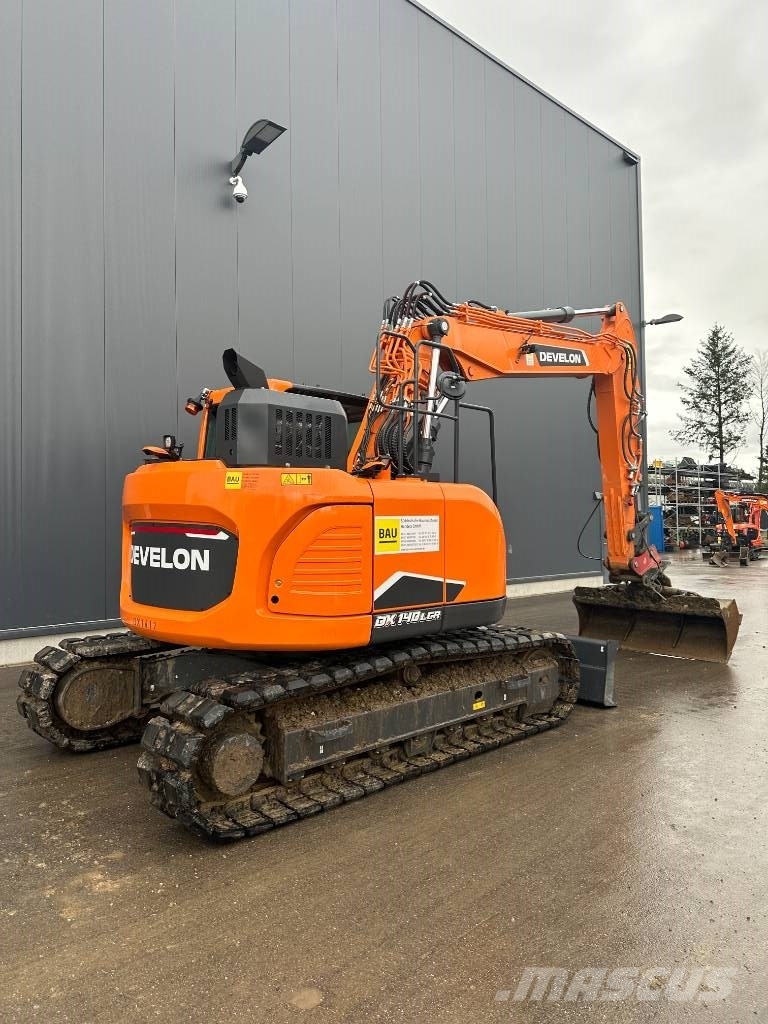 Develon DX 140 LCR/V-7 Verstellausleger, 2023 - używane