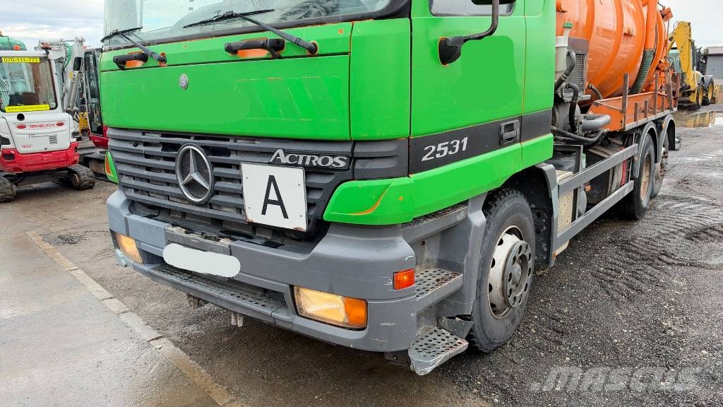 Mercedes-Benz ACTROS 2531 6x2 vaccum truck - lifting axle Kamioni za otpad