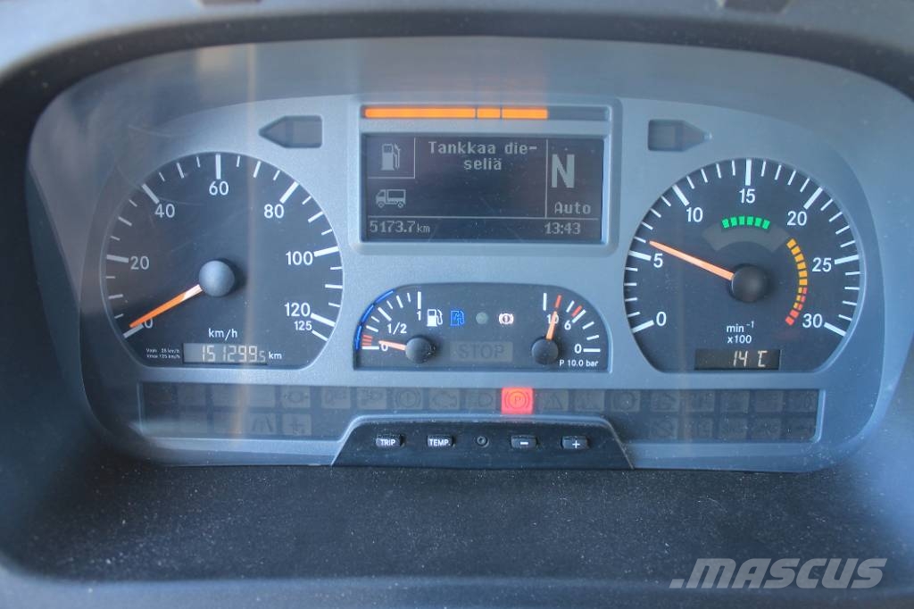 Mercedes-Benz Atego 1524  4x4 Camiones polibrazo