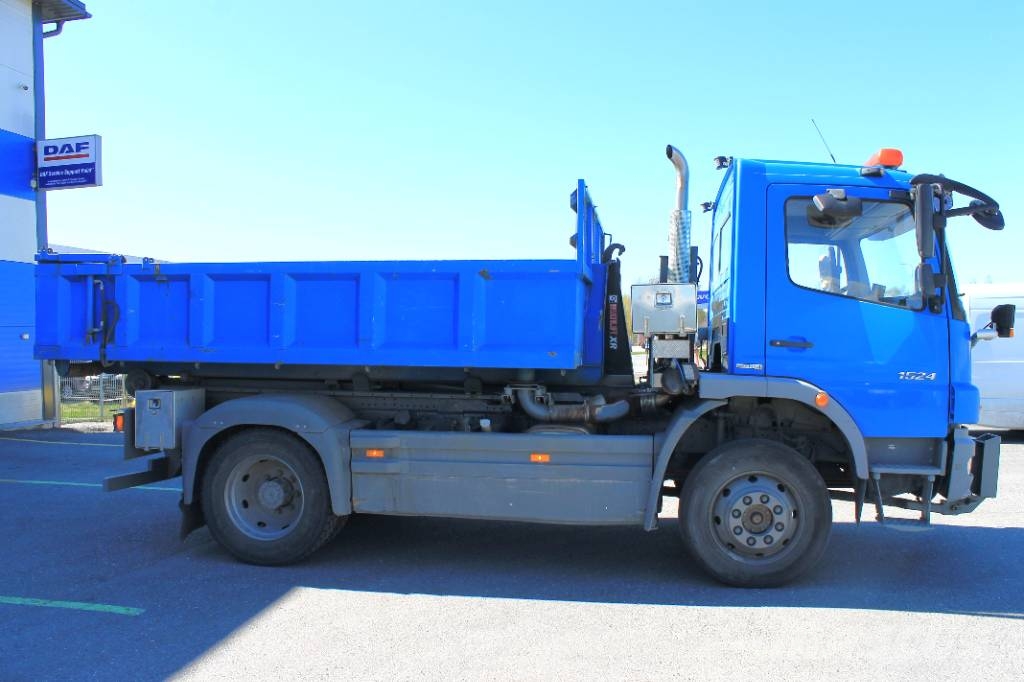 Mercedes-Benz Atego 1524  4x4 Camiones polibrazo