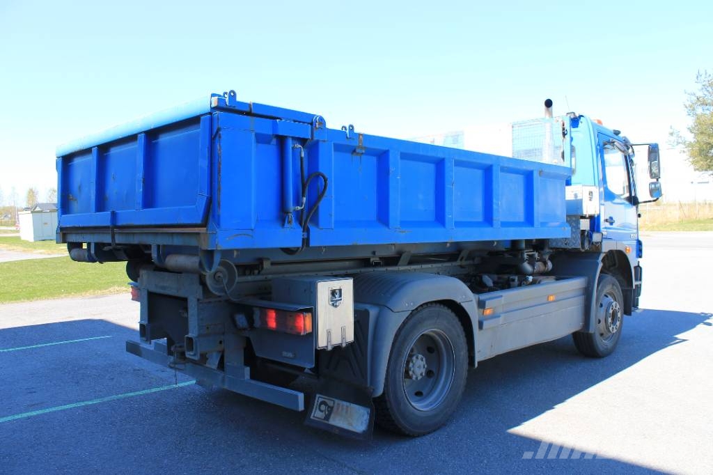 Mercedes-Benz Atego 1524  4x4 Camiones polibrazo