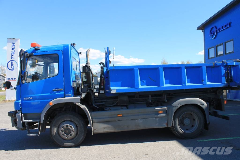 Mercedes-Benz Atego 1524  4x4 Camiones polibrazo