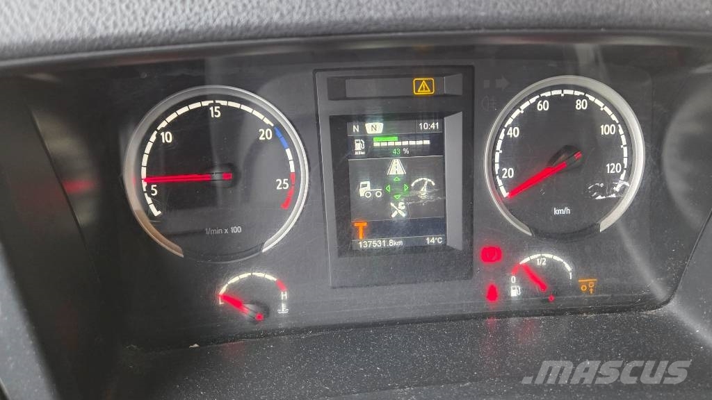 Scania P450 8X4*4 Otros camiones