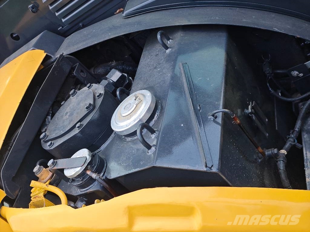 Komatsu PC 55 MR mini bagger حفارات صغيرة أقل من 7 طن (حفارات صغيرة)