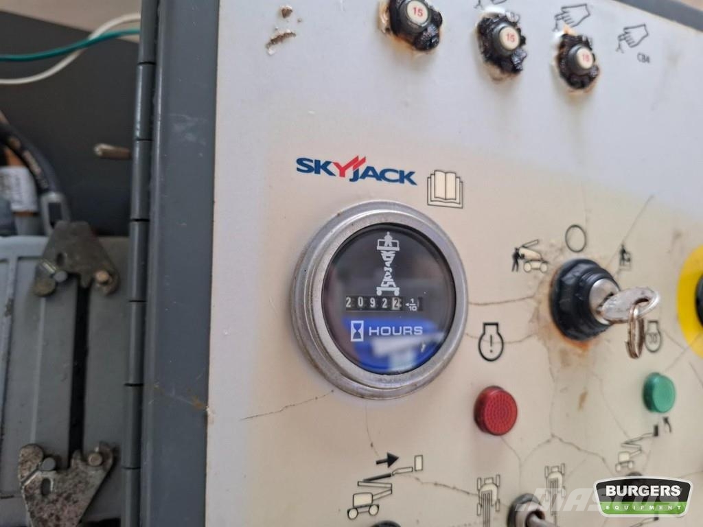 SkyJack SJ51 AJ Knikarmhoogwerkers