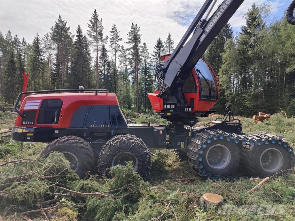 Komatsu 931 XC Yhdistelmäkoneet - korjurit