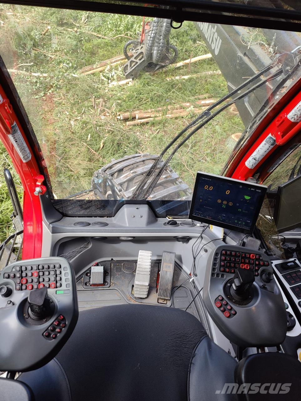 Komatsu 931 XC Yhdistelmäkoneet - korjurit