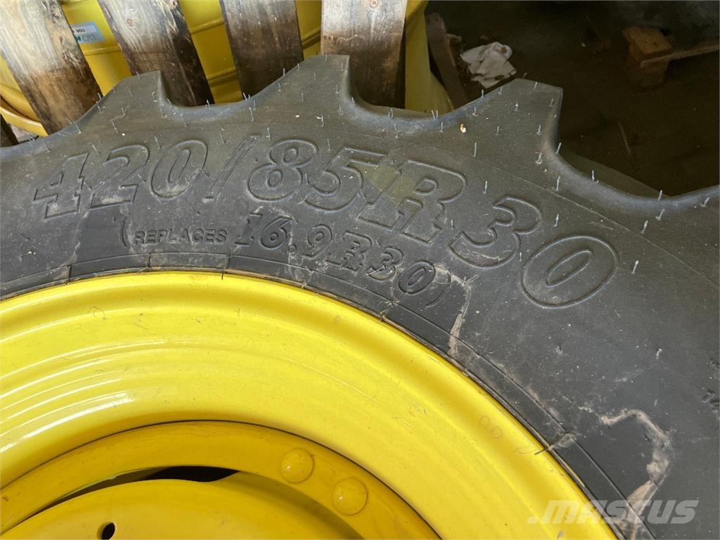 BKT 420/85R30 Egyéb mezőgazdasági gépek
