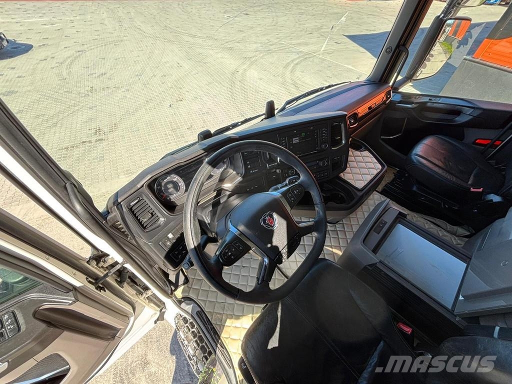 Scania R 540 8x4*4 9 TON FRONT AXLE / RETARDER / CHASSIS Camiones con chasís y cabina