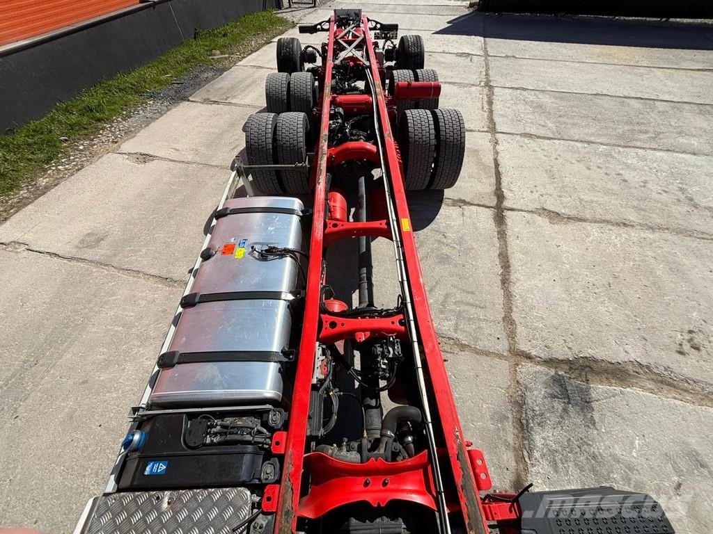 Scania R 540 8x4*4 9 TON FRONT AXLE / RETARDER / CHASSIS Camiones con chasís y cabina