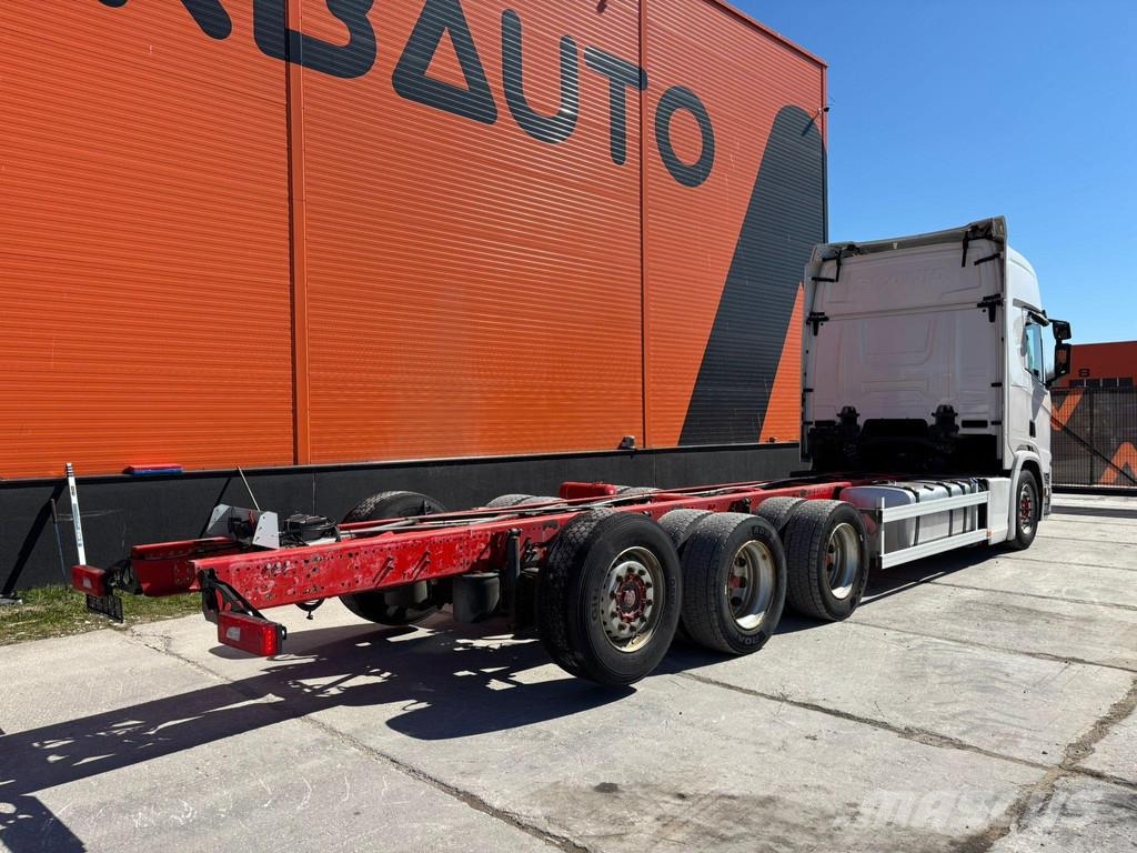 Scania R 540 8x4*4 9 TON FRONT AXLE / RETARDER / CHASSIS Camiones con chasís y cabina