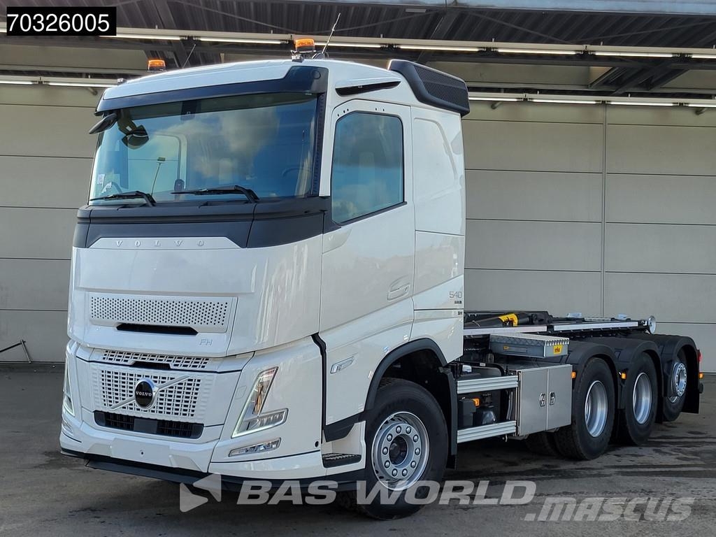 Volvo FH Aero 540 8X4 NEW! HYVA 30-62 S Heavy Durt Conta Treileri ar āķi