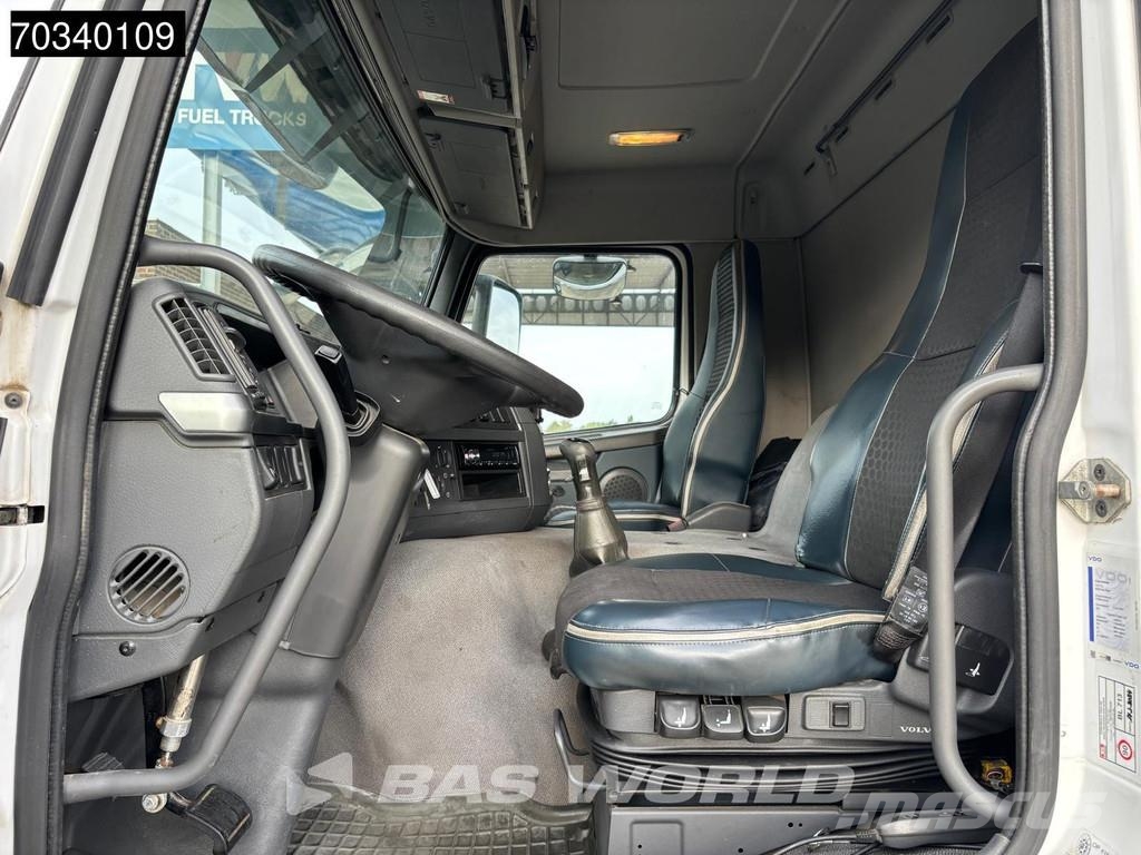 Volvo FM 330 6X2 運油車
