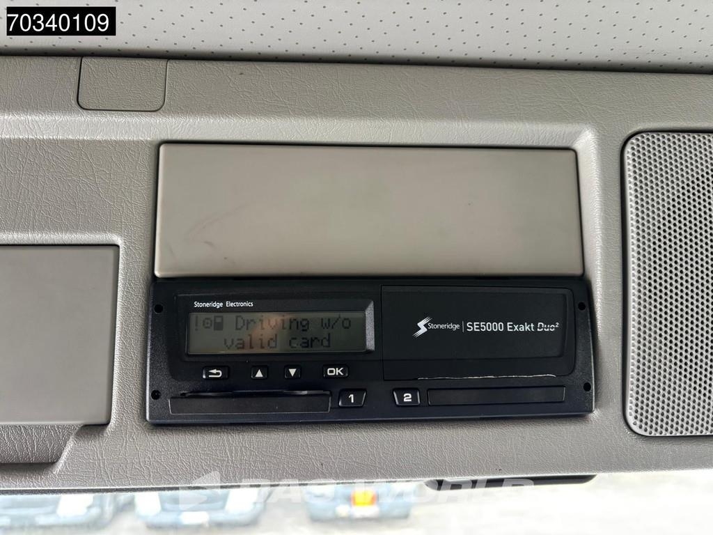 Volvo FM 330 6X2 運油車