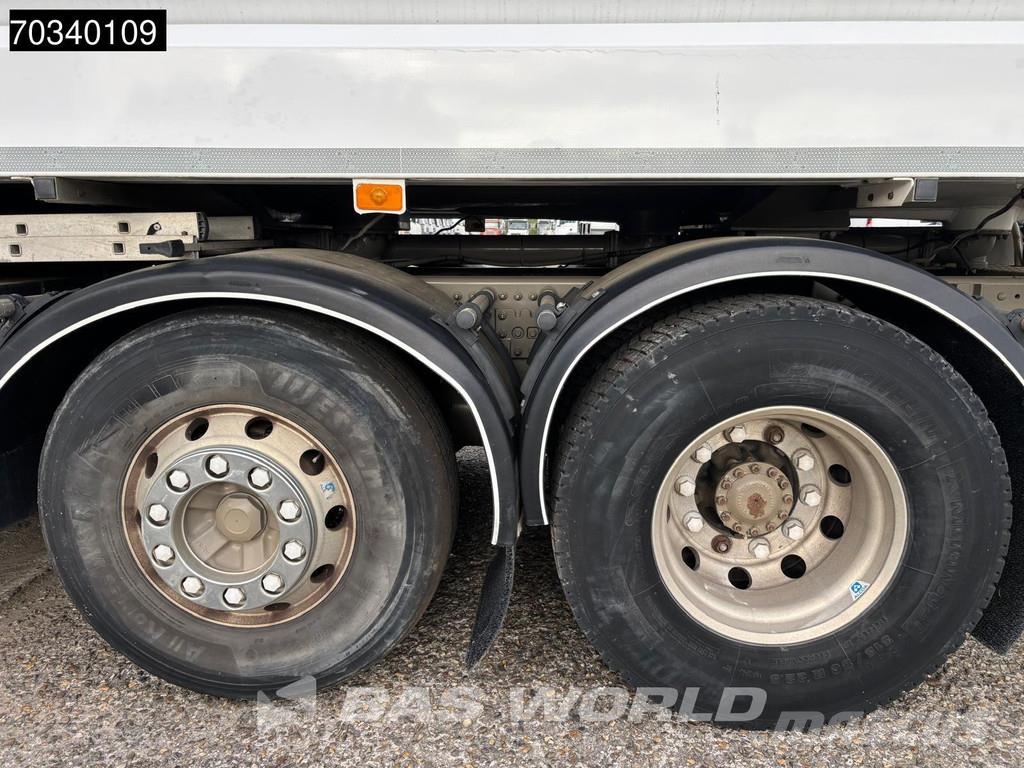 Volvo FM 330 6X2 運油車