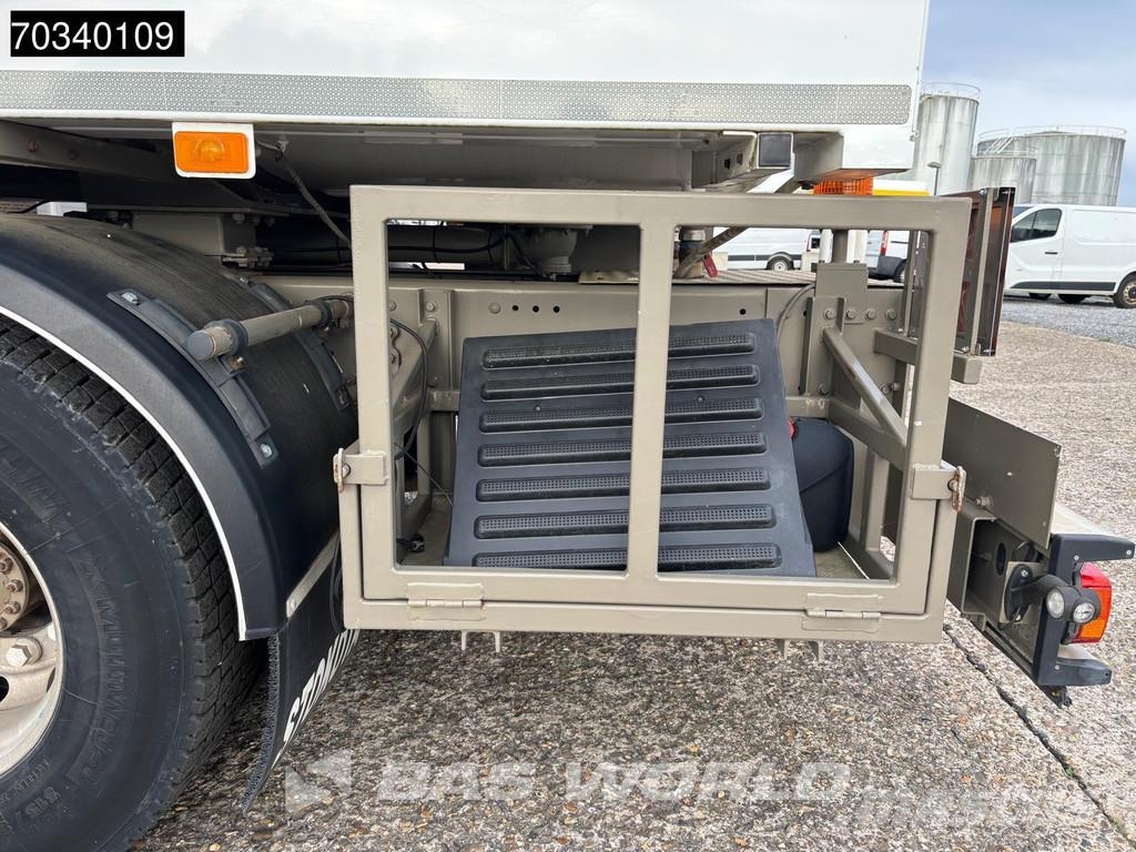 Volvo FM 330 6X2 運油車