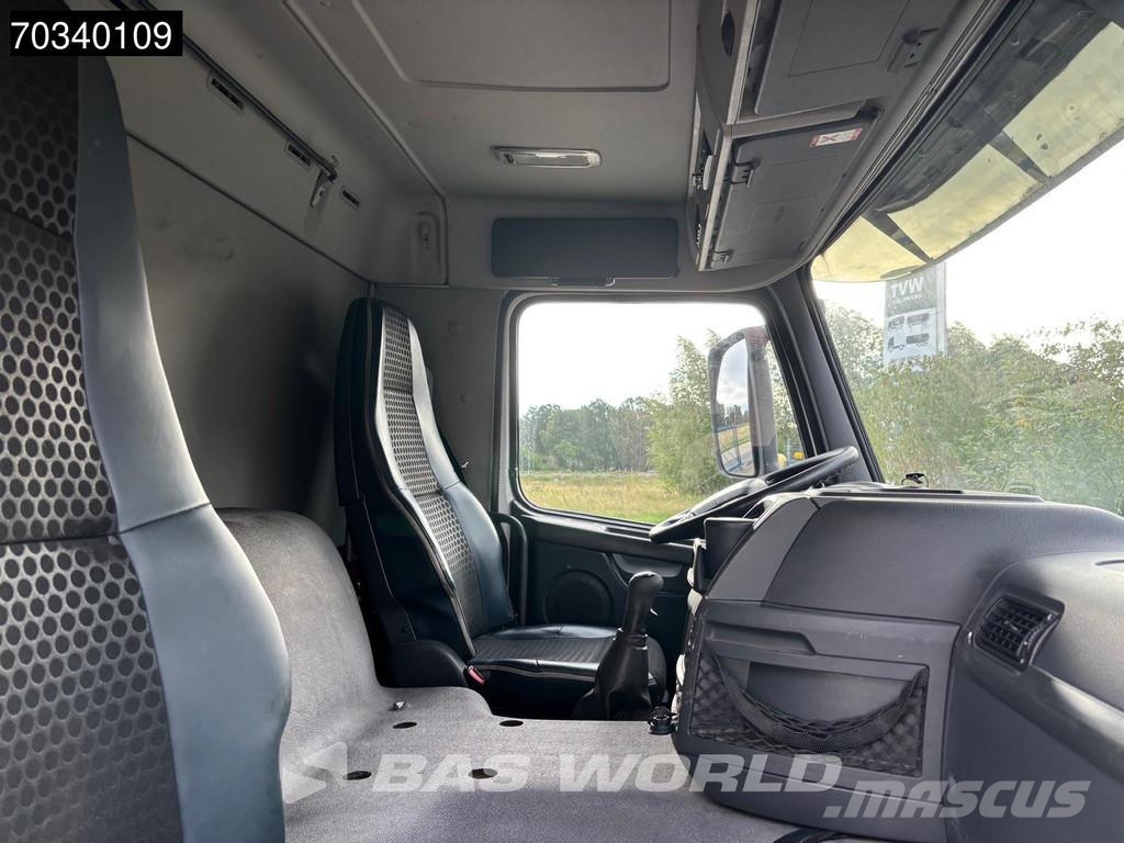 Volvo FM 330 6X2 運油車