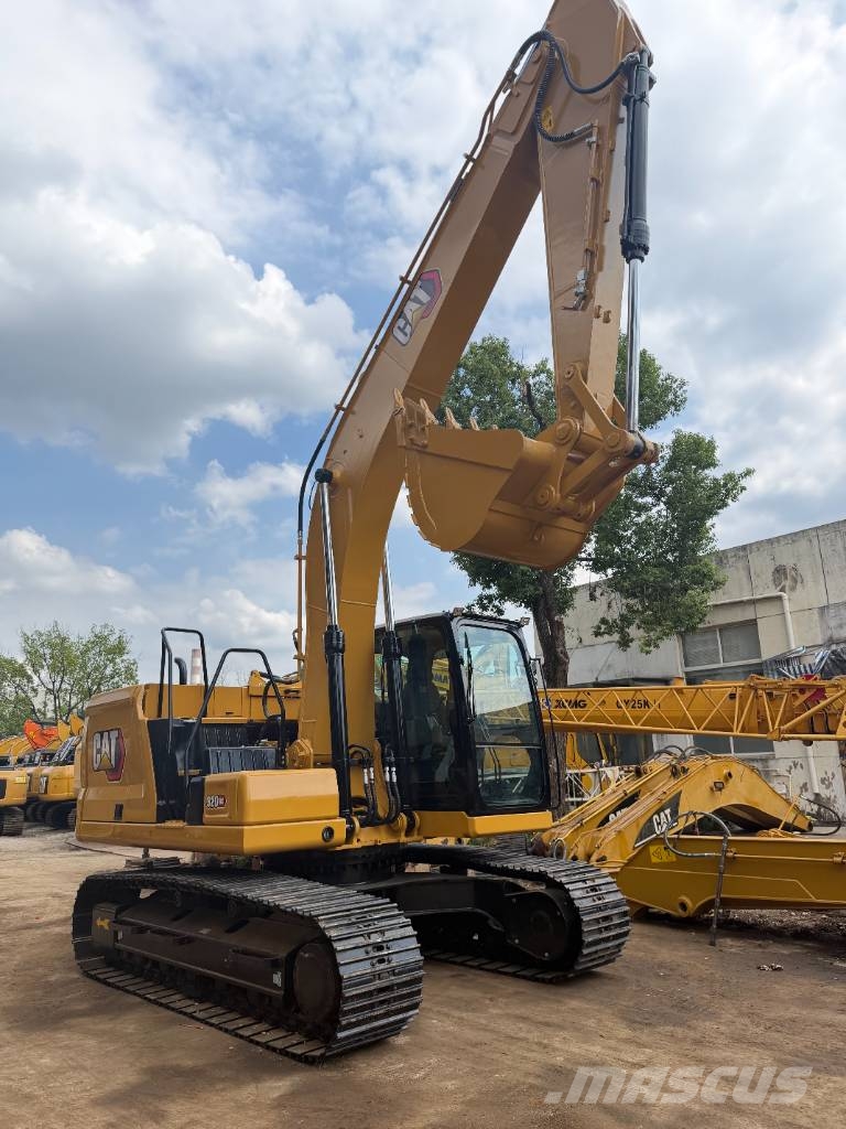 CAT 320 GC 3000 units excavators in stock Excavatoare pe șenile