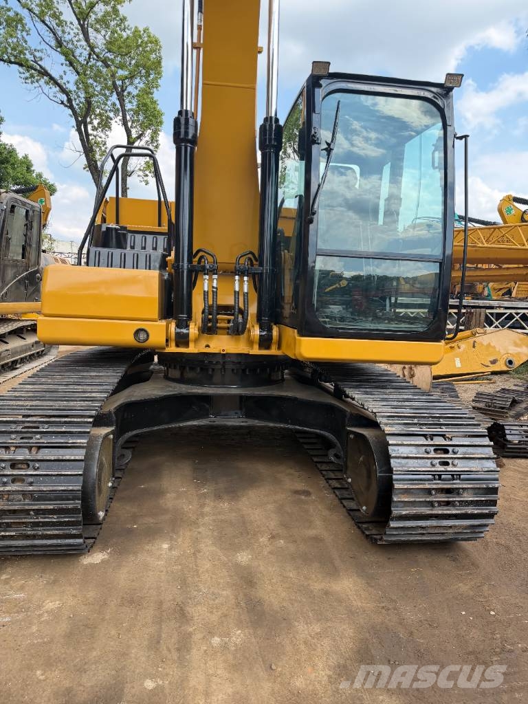CAT 320 GC 3000 units excavators in stock Excavatoare pe șenile