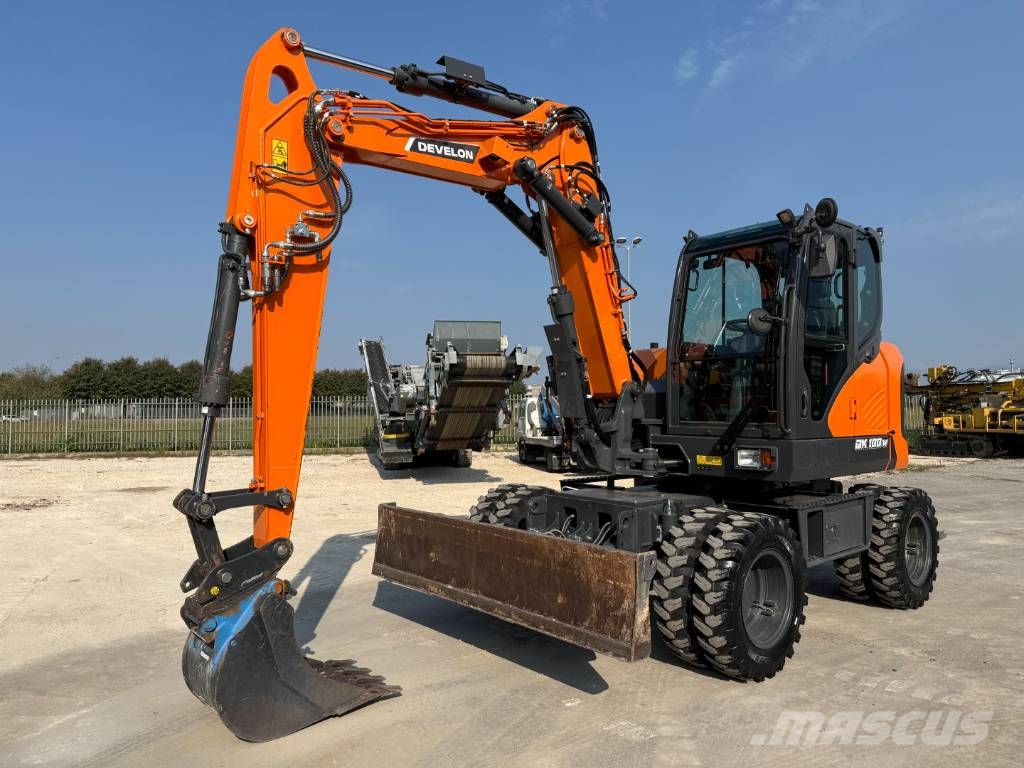 Develon DX 100 W-7 Lastik tekerli ekskavatörler