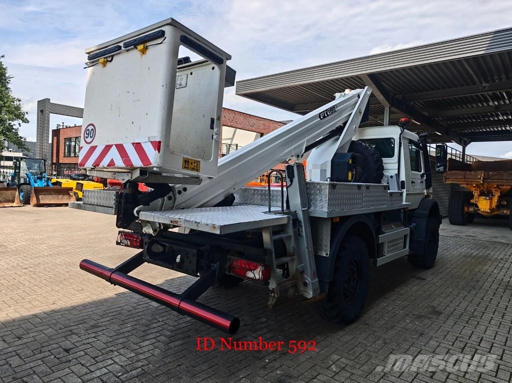 Unimog U4023 4x4 Isoli PT180 Winch! Auto košare