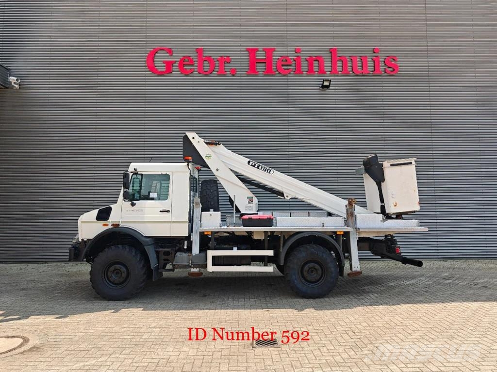 Unimog U4023 4x4 Isoli PT180 Winch! Auto košare