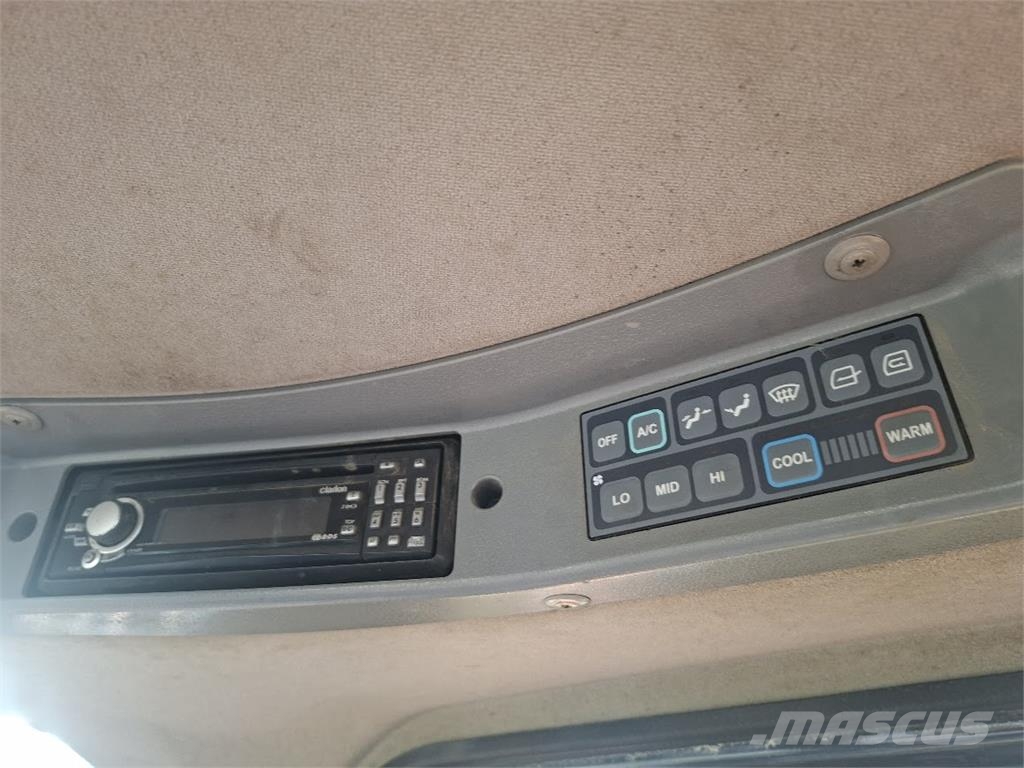 Doosan DL400 Iekrāvēji uz riteņiem