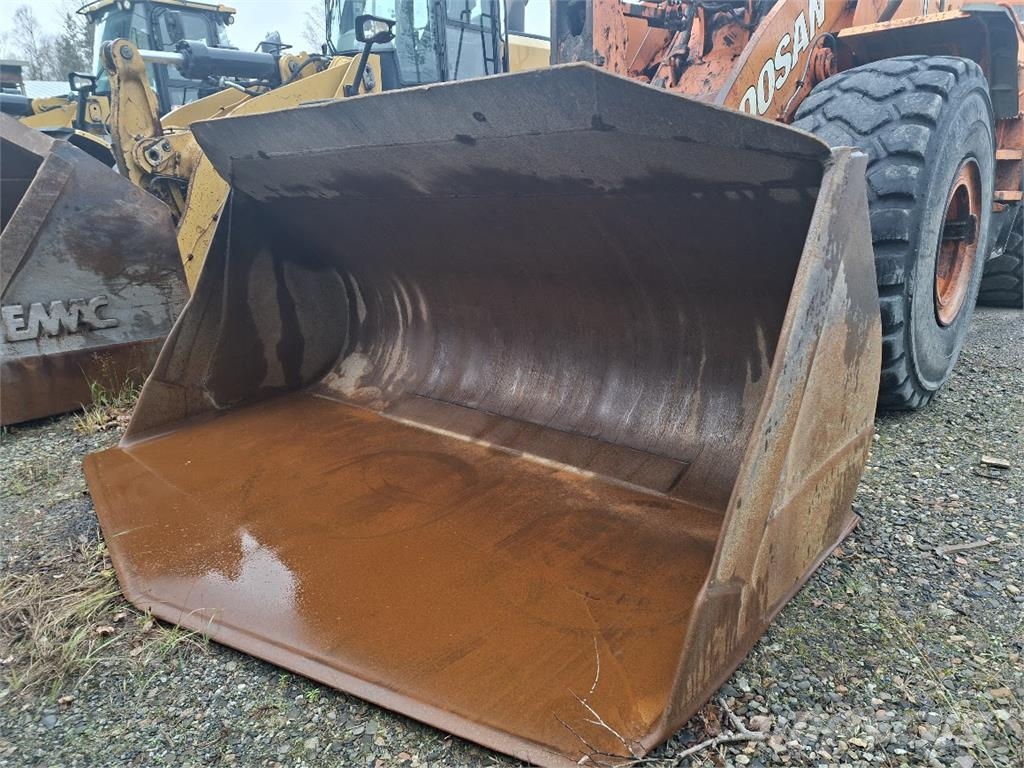 Doosan DL400 Iekrāvēji uz riteņiem