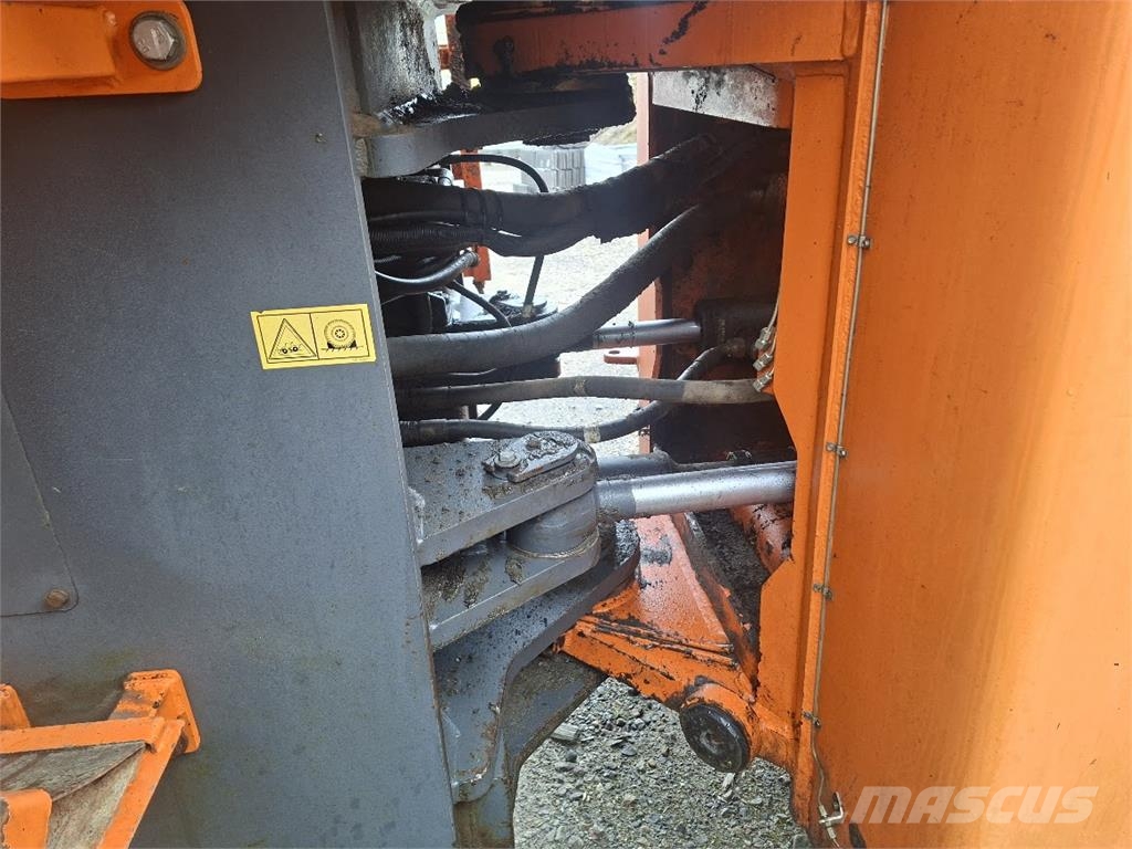Doosan DL400 Iekrāvēji uz riteņiem