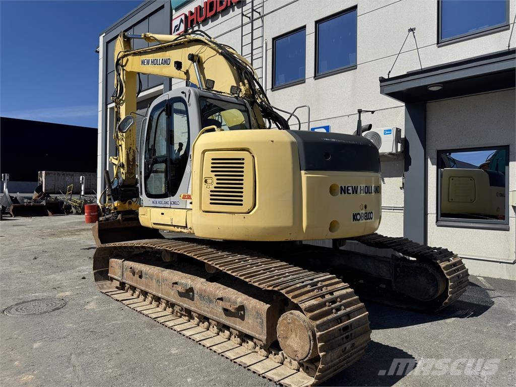 New Holland E235SRLC حفارات زحافة