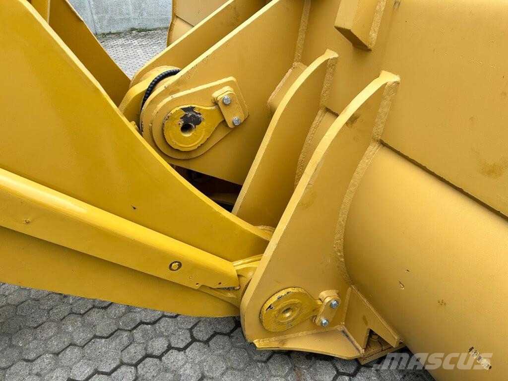 CAT 988K CPT Rebuild Wielladers
