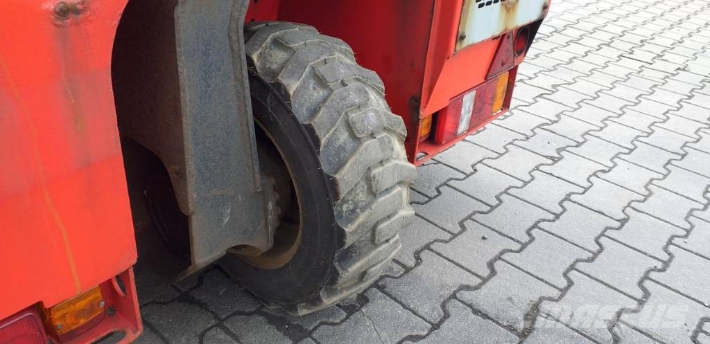 Wózek widłowy podwieszany PALFINGER F3-153 شاحنات الديزل
