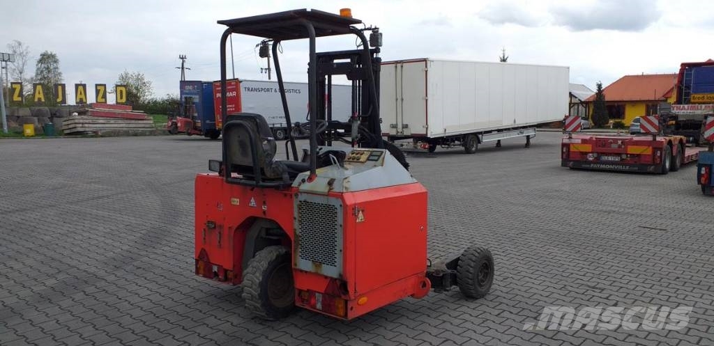  Wózek widłowy podwieszany PALFINGER F3-153 شاحنات الديزل