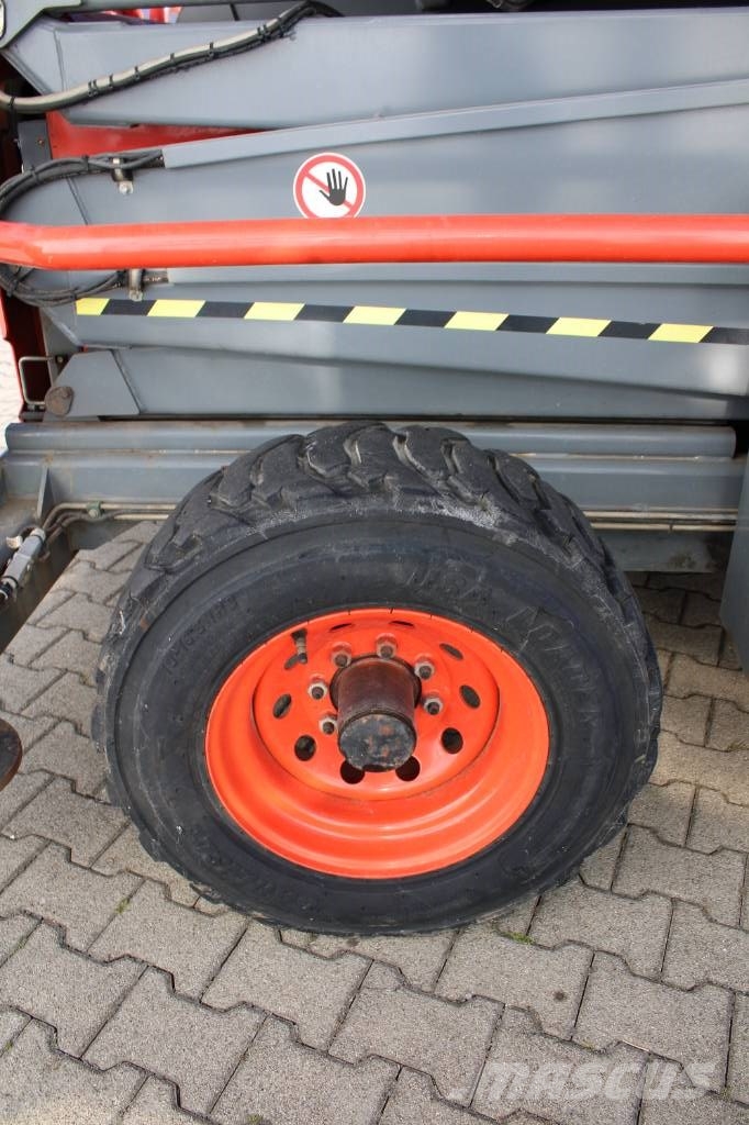 SkyJack SJ 9250 RT Škaraste platforme