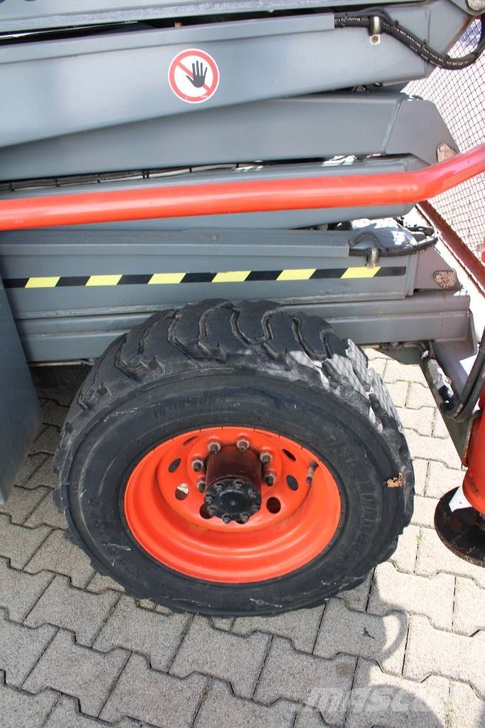 SkyJack SJ 9250 RT Škaraste platforme