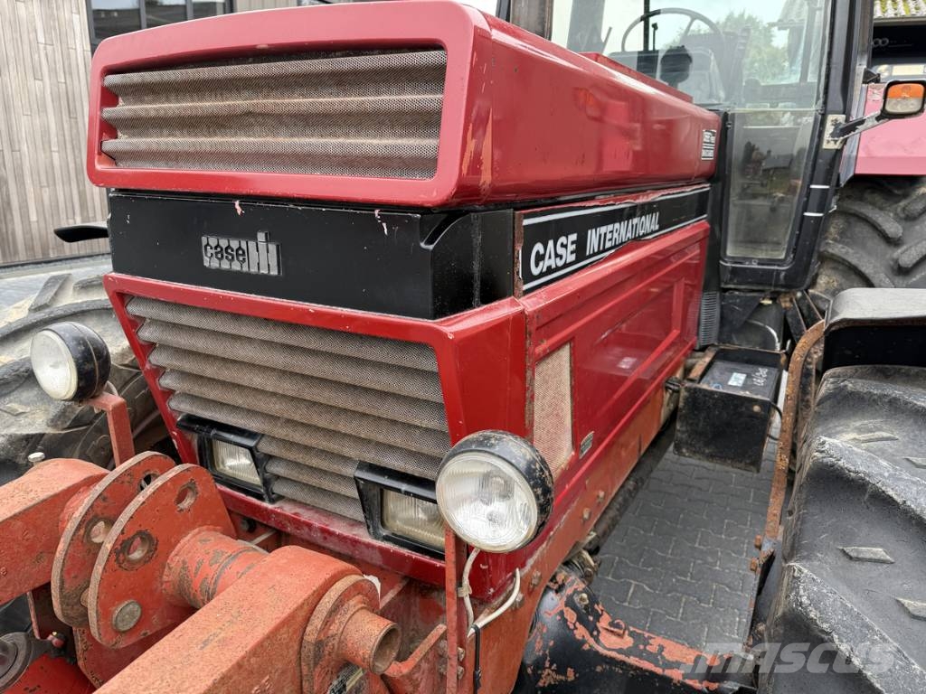 Case IH 1455 AXL Трактори