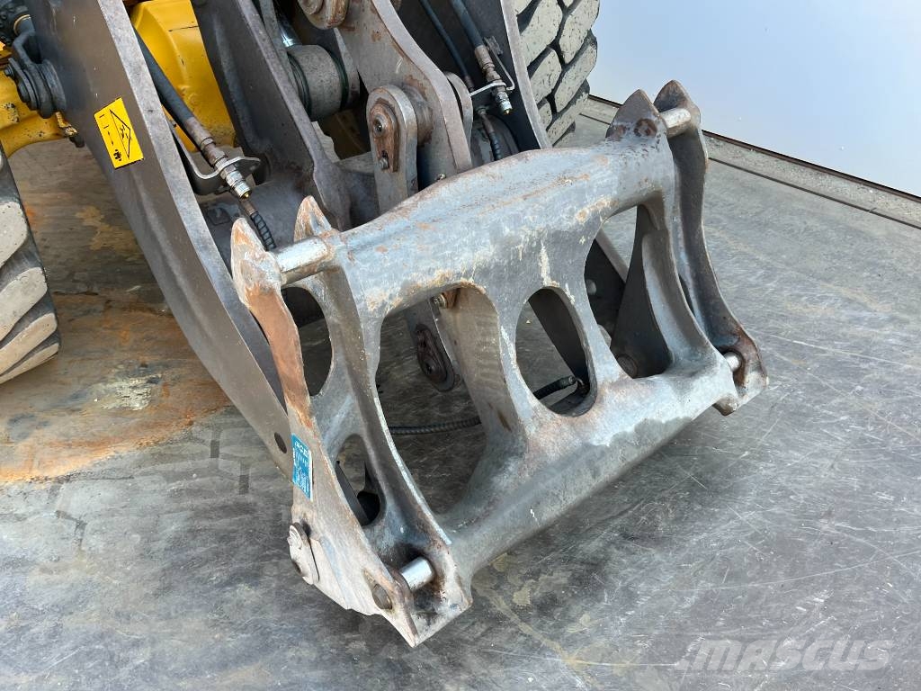 Volvo L70G - Quick Coupler / 3th Function لوادر بعجل