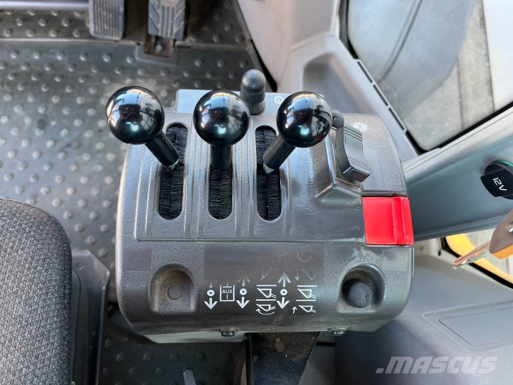 Volvo L70G - Quick Coupler / 3th Function لوادر بعجل