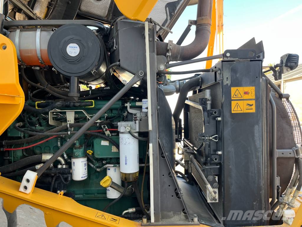 Volvo L70G - Quick Coupler / 3th Function لوادر بعجل