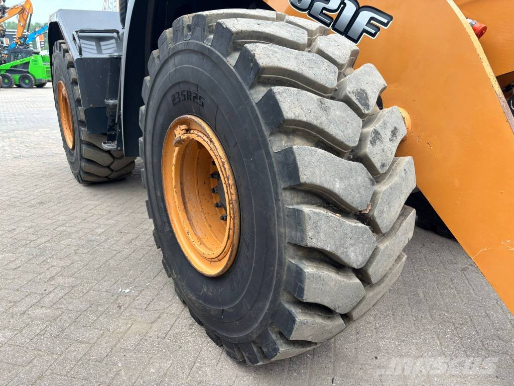 CASE 821 F Hjullastare