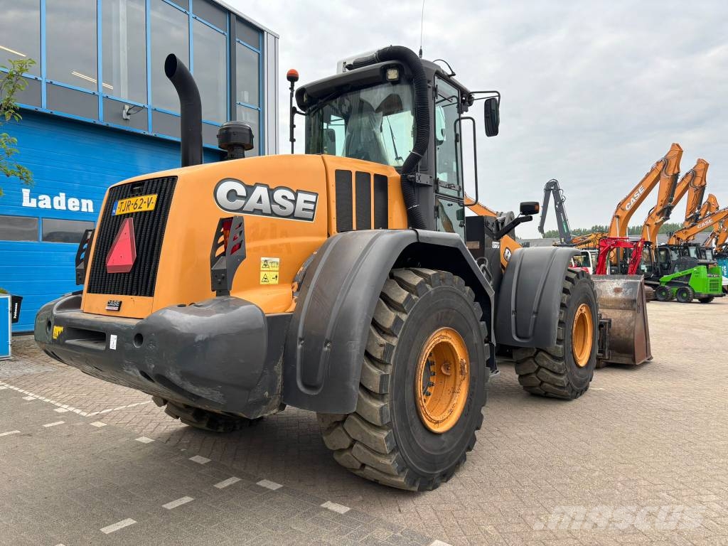 CASE 821 F Hjullastare