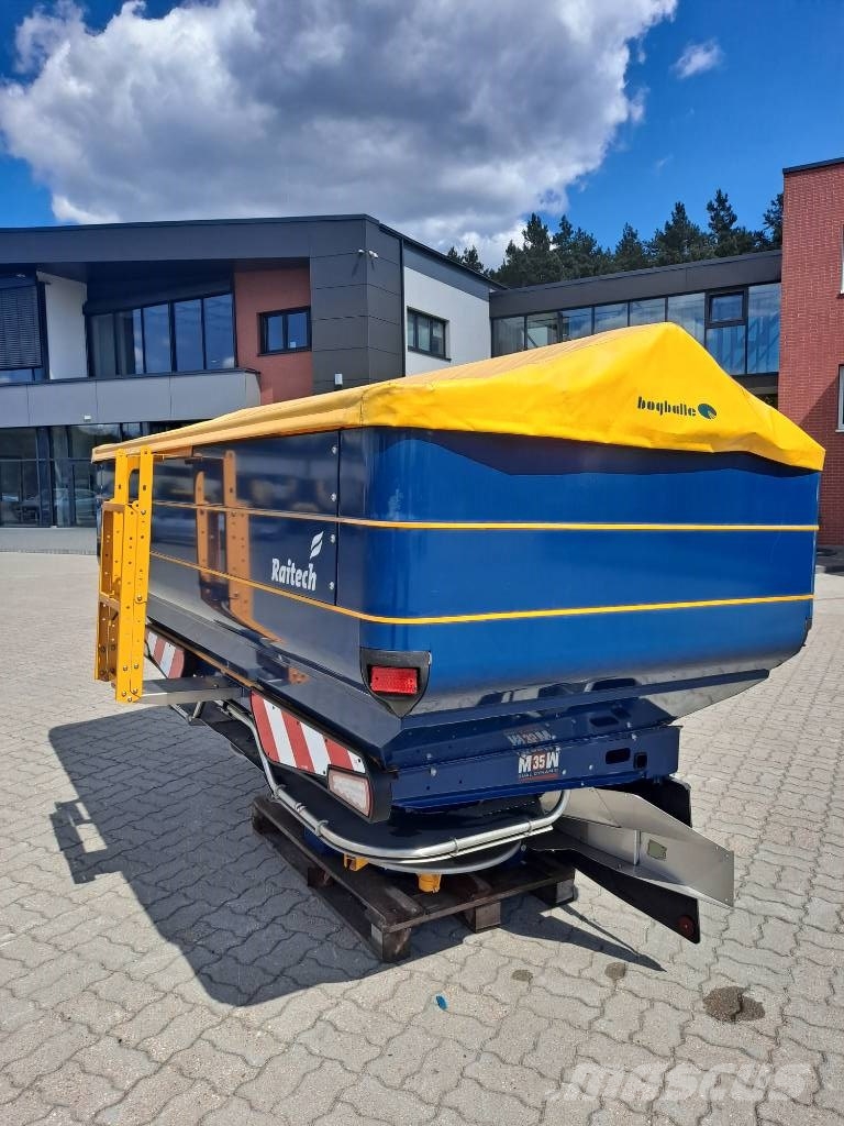 Bogballe M35W PLUS معدات فرد المواد المعدنية