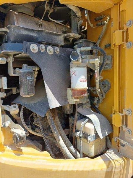 Komatsu PC 138 US-11 Excavadoras sobre orugas