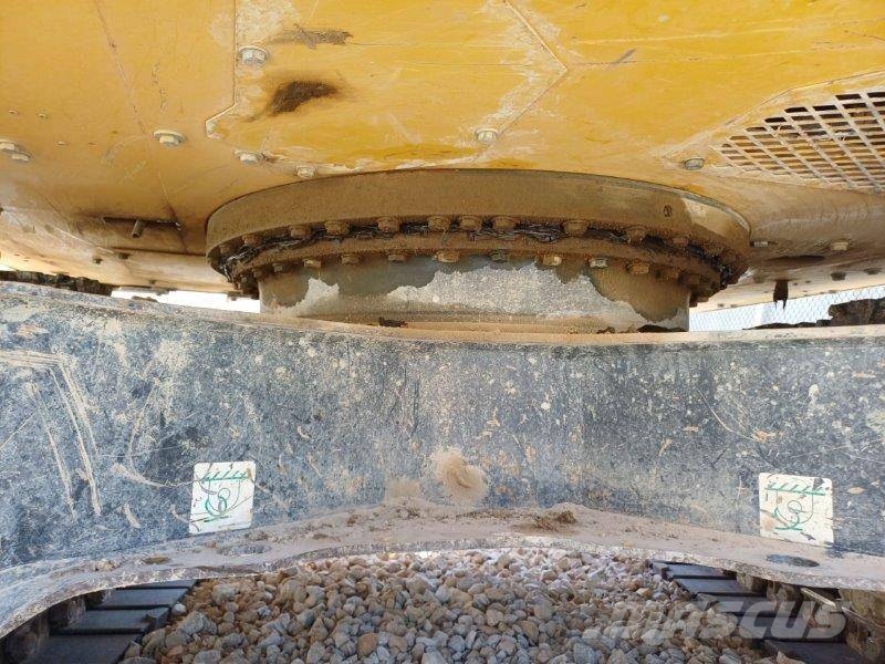 Komatsu PC 138 US-11 Excavadoras sobre orugas
