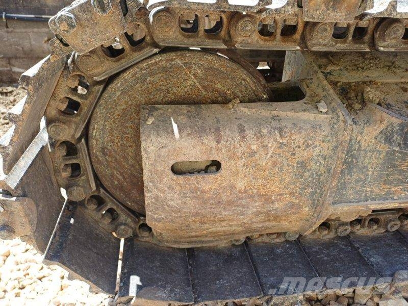 Komatsu PC 138 US-11 Excavadoras sobre orugas